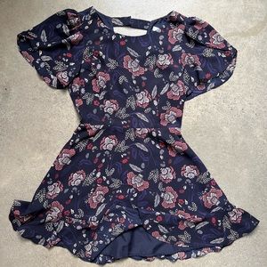 Navy floral short dress